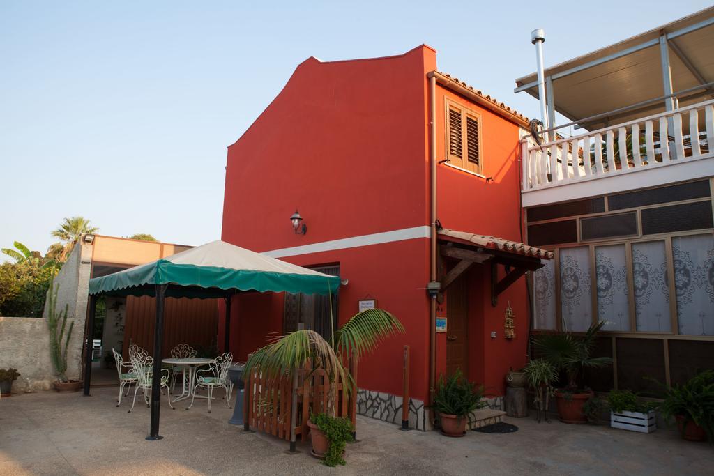 Acqua Di Mare Bed & Breakfast Locogrande Exterior photo